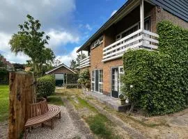 Cozy Apartment In Zoutelande With Wifi