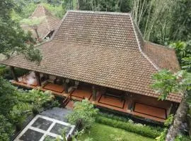 Villa Omah Lembah Merapi