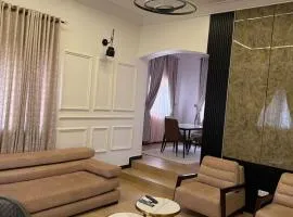 The Comfort Corner Cozy Apartment in Katampe Extension
