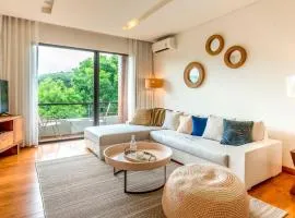 Luxury Suite at 5-Star Scenic Resort & Escape
