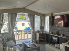3 bed presitage caravan Doniford Bay, holiday park in Watchet