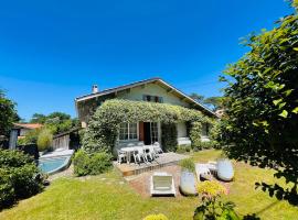 Soimi, villa 4 chambres, petite piscine, plages a pieds, hotel a Pyla-sur-Mer