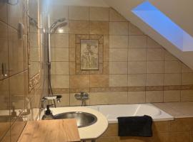 Kátay Apartman, homestay in Szeged