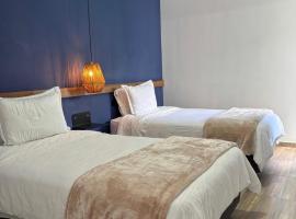 Hotel Tumbaga 88, готель у місті Саленто