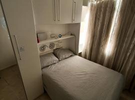 Quarto confortável - Niterói, hotel v destinaci Niterói