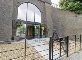 The Tunnel at Bridge Lake Farm and Fishery