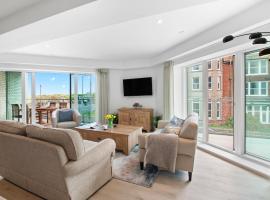 Luxury Apartment very close to Tolcarne Beach, hotel i Newquay