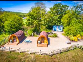Westport Glamping at Doon Angus Farm, hotel di Westport