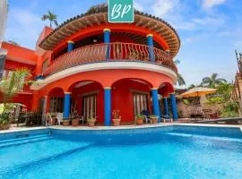 Casa Rodeo - Golden Zone Villa with Large Pool & Rooftop Ocean Views