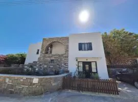 Maroussa s guesthouse