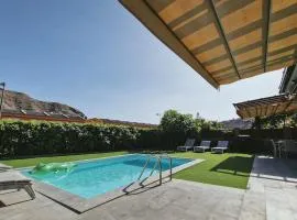 Villa Helene Tauro, Heated Pool, Wi-Fi, BBQ
