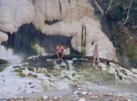 Домик-студия у моря в городе Поти со своим двориком