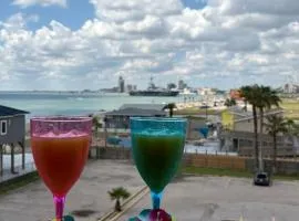 Corpus Christi North Beach Cozy Beach Condo, 2 pools and Balcony Beach Views!