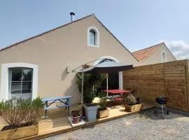 Maison rénovée de 112m², 4 chambres, à 800m des plages, avec jardin, proche commerces. - FR-1-540-188
