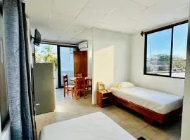 CASA FAMILIAR con vista BAHIA Y TERRAZA