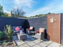 Tahunanui Shoreside - Nelson Holiday Home