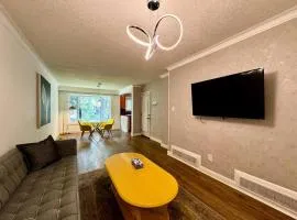 Charming 3 Bedroom Home In Richmond Hill