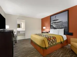 Super 8 by Wyndham New Orleans