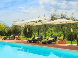 Villa De Fiori 14 sleeps by Tuscanhouses