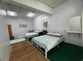 J&J Roomstay