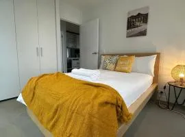 White Crystal Sea View Residence