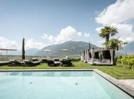 Small & Beautiful Hotel Gnaid