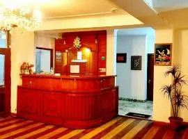 him holidays inn shimla