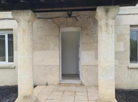 Maison typique picarde, хотел в Соасонс