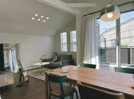 Tokyo Designer House with a Twin Bedroom