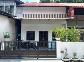 Wenya Elegant Homestay 大丸文雅名宿