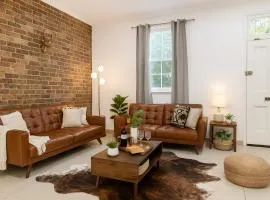 3BR Glebe Retro Jungle Escape Near Darling Harbour