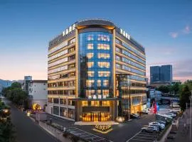 重庆西站桔子水晶酒店