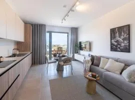 Luxury Apartment Valley Views B12