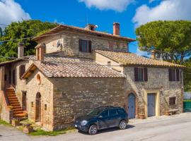 Borgo Panicale with Shared Pool and Garden, hotel Panicaléban
