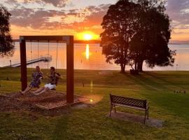 Stay a While at Murrays Beach retreat, hotel de playa en Murrays Beach