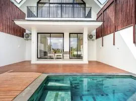 Nova - Six Stars Townhouse 2BR with Private Pool in Canggu