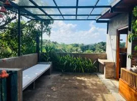 The Green Chambers - Ocean & Jungle View Rooftop