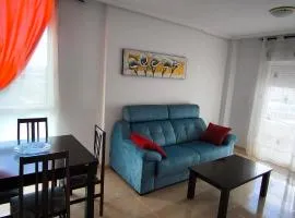 Piscina, confort y descanso en Guardamar