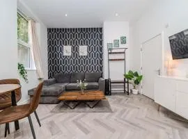 Modern flat near Brighton centre