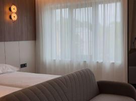 Hotel Savior, hotel com estacionamento em Vaslui