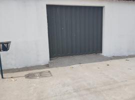 Casa Perto da praia de JANU&Aacute;RIA, hotel de platja a Janu&aacute;ria