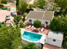 Escapada rural con encanto y piscina en Cártama