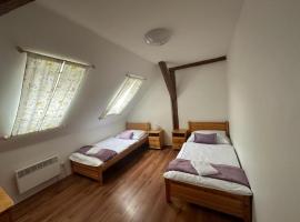 Statek Benice, hotel v destinaci Chrášťany