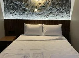 Rever Hotel