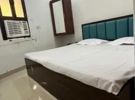 Balaji Guest House