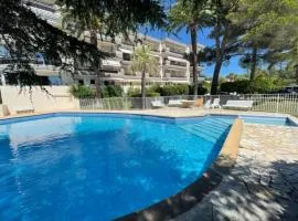 Apartment with pool at 400 meters from the sea