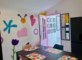 POP HOUSE - Appartement coloré et fun en Camargue