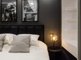 Silver Room Apartment