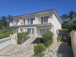 Apartment in Silo - Insel Krk 54476, hotel u Šilu