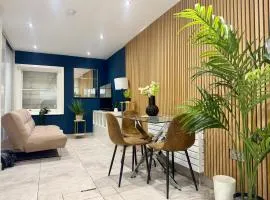 Bloomsaway Seafront SixBedroom BN14BSMa